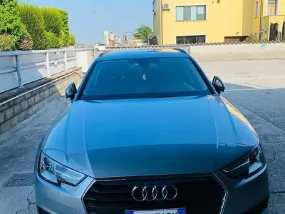 Usata Audi A4 Design 150 CV (110 kW) 2018 Station wagon