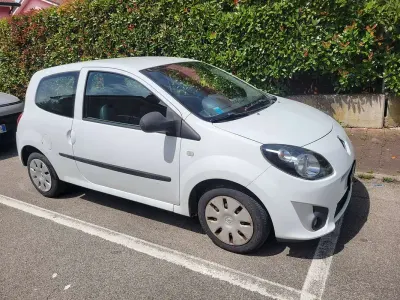 Usata Renault Twingo Dynamique 58 CV (42 kW) 2010 Bianco Utilitaria