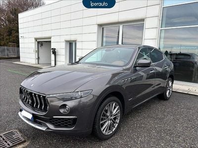 Usata Maserati Levante GranLusso 250 CV (183 kW) 2021 Grigio metallizzato SUV