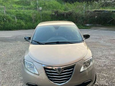 usata Lancia Ypsilon 0.9 t.air Gold ecochic metano 80cv E5+