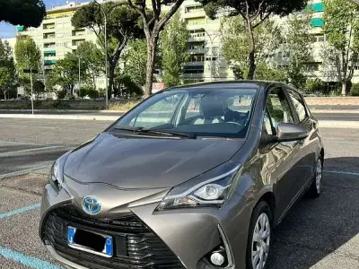Usata Toyota Yaris Hybrid