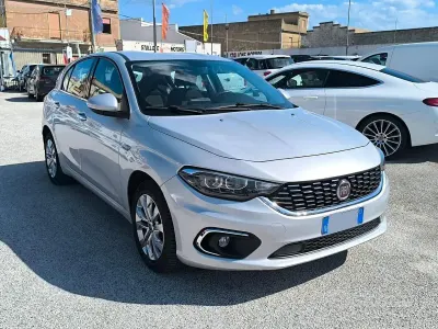 Usata Fiat Tipo Business 120 CV (88 kW) 2018 Grigio Berlina
