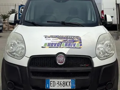 Usata Fiat Doblò 105 CV (77 kW) 2010 Bianco Monovolume