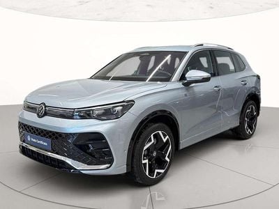 Usata VW Tiguan R-line 193 CV (141 kW) 2025 F0 dolomite silver metallizzat SUV