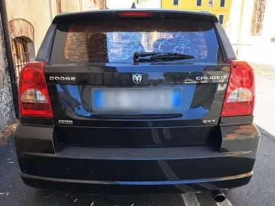 Usata Dodge Caliber SXT 140 CV (102 kW) 2010 Nero Utilitaria
