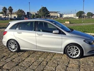 Usata Mercedes B180 Executive 109 CV (80 kW) 2012 Grigio Monovolume