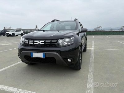 Usata Dacia Duster Journey 114 CV (83 kW) 2023 Nero SUV