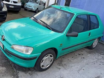 Usata Peugeot 106 60 CV (44 kW) 1996 Verde Utilitaria