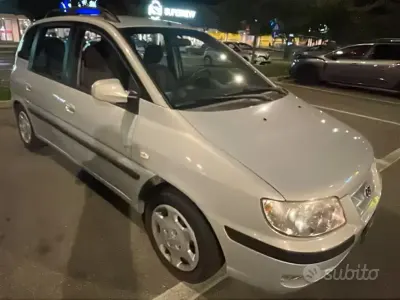 Usata Hyundai Matrix 103 CV (75 kW) 2004 Grigio Monovolume