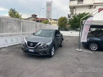 Usata Nissan Juke N-Connecta 114 CV (83 kW) 2022 Grigio SUV