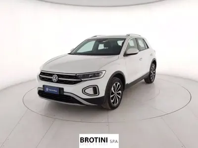 Usata VW T-Roc Style 150 CV (110 kW) 2023 Bianco pastello SUV