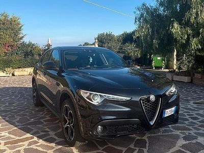 Usata Alfa Romeo Stelvio Veloce 210 CV (154 kW) 2018 Nero SUV