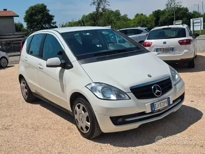Occasion Mercedes A150 95 PK (69 kW) 2011 Wit Sedan