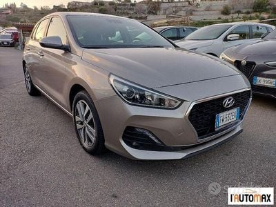 Usata Hyundai i30 116 CV (85 kW) 2019 Bianco Berlina