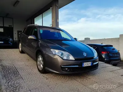 Usata Renault Laguna III 150 CV (110 kW) 2010 Grigio Station wagon