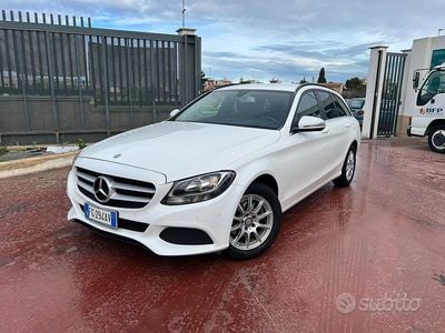 Usata Mercedes C200 Business 136 CV (100 kW) 2016 Bianco Station wagon