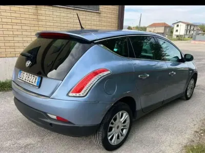 Usata Lancia Delta 120 CV (88 kW) 2008 Utilitaria