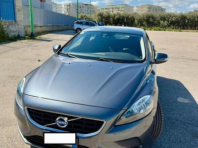 Usata Volvo V40 Kinetic 115 CV (84 kW) 2014 Grigio Berlina