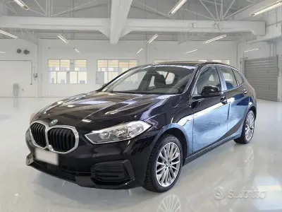 Usata BMW 118 Advantage 150 CV (110 kW) 2022 Nero Berlina