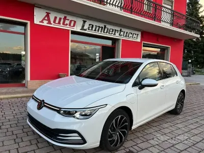 Usata VW Golf VIII Style 150 CV (110 kW) 2022 Bianco Berlina