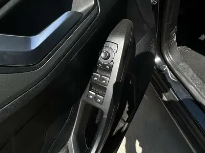 Usata Ford Focus Active 120 CV (88 kW) 2022 Nero Berlina