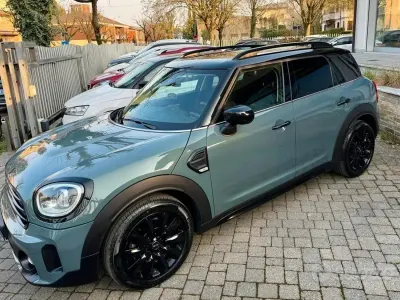 Begagnad Mini Cooper Countryman Classic 136 HK (100 kW) 2022 Grön SUV
