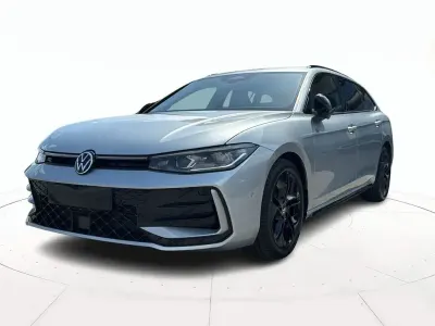 Nuova VW Passat R-line 150 CV (110 kW) 2026 Grigio / metallizzato Station wagon