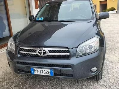 Usata Toyota RAV4 177 CV (130 kW) 2009 Grigio SUV