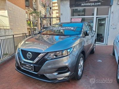 Usata Nissan Qashqai N-Connecta 115 CV (84 kW) 2020 Grigio SUV