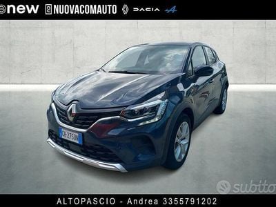 Usata Renault Captur Zen 101 CV (74 kW) 2021 Grigio SUV