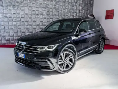 Usata VW Tiguan R-line 150 CV (110 kW) 2022 Nero SUV