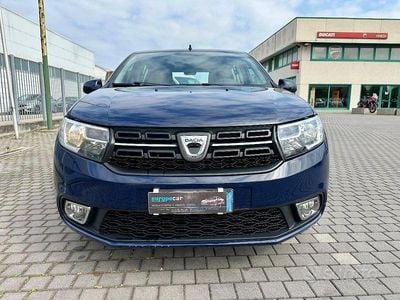Usata Dacia Sandero Lauréate 75 CV (55 kW) 2019 Blu Berlina