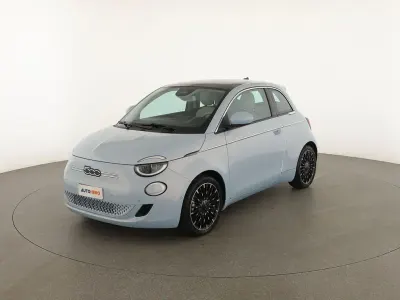 Usata Fiat 500e La Prima 86 kW (118 CV) 2021 Blu Utilitaria
