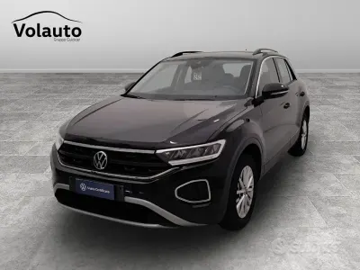 Usata VW T-Roc Life 110 CV (80 kW) 2023 Nero SUV