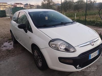 Usata Fiat Punto Evo Active 77 CV (56 kW) 2011 Bianco Utilitaria