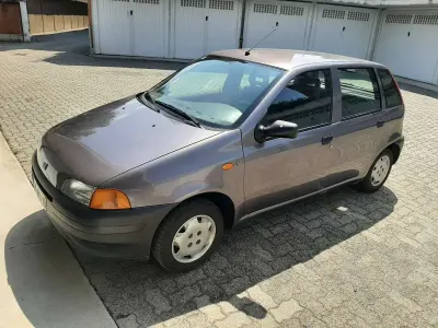 Usata Fiat Punto S 54 CV (39 kW) 1998 Nero Berlina