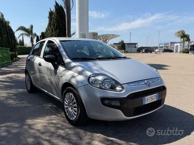 Usata Fiat Punto Evo Dynamic 69 CV (50 kW) 2011 Grigio Utilitaria