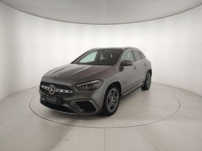 Käytetty Mercedes GLA200 Advanced Plus 150 HP (110 kW) 2024 Harmaa Katumaasturi
