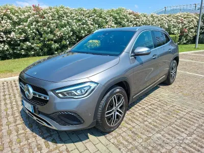 Usata Mercedes GLA200 Executive 116 CV (85 kW) 2023 Grigio SUV