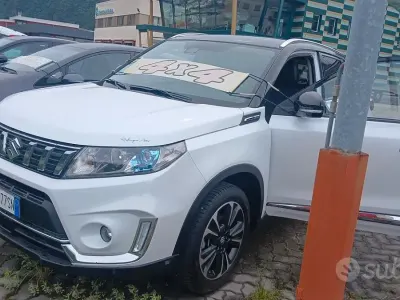 Usata Suzuki Vitara 140 CV (102 kW) 2019 Bianco SUV