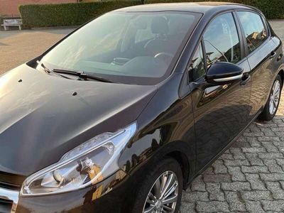 usata Peugeot 208 5p 1.2 puretech Touch 82cv