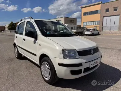 Usata Fiat Panda Dynamic 69 CV (50 kW) 2012 Bianco Utilitaria