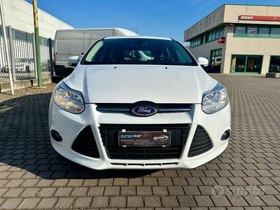 Usata Ford Focus Titanium 125 CV (91 kW) 2012 Bianco Utilitaria