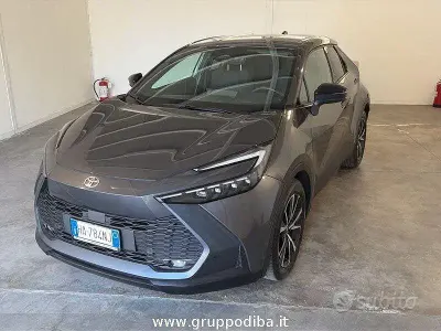 Usata Toyota C-HR Trend 140 CV (102 kW) 2025 Grigio SUV