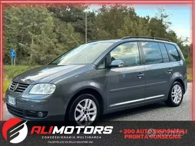 Usata VW Touran Highline 136 CV (100 kW) 2004 Grigio Monovolume
