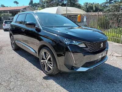 Usata Peugeot 5008 Allure 131 CV (96 kW) 2024 Nero SUV