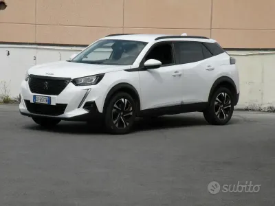 Usata Peugeot 2008 Allure 131 CV (96 kW) 2021 Bianco SUV