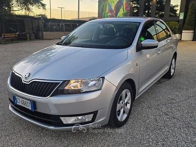Usata Skoda Rapid Ambition 86 CV (63 kW) 2014 Argento Utilitaria
