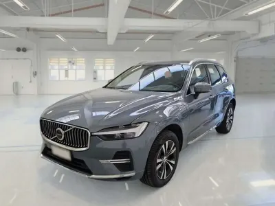 Usata Volvo XC60 Core 253 CV (186 kW) 2023 Grigio SUV