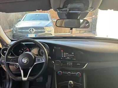 Usata Alfa Romeo Giulia 150 CV (110 kW) 2017 Blu Berlina